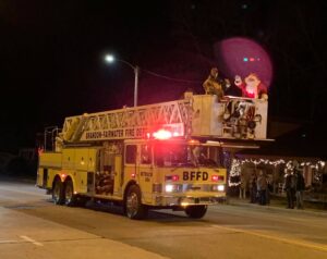 Pictures from Annual Christmas Parade – Village of Brandon